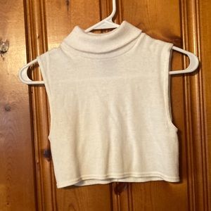 Says size Large but fits small Womens OUTBROOK under top